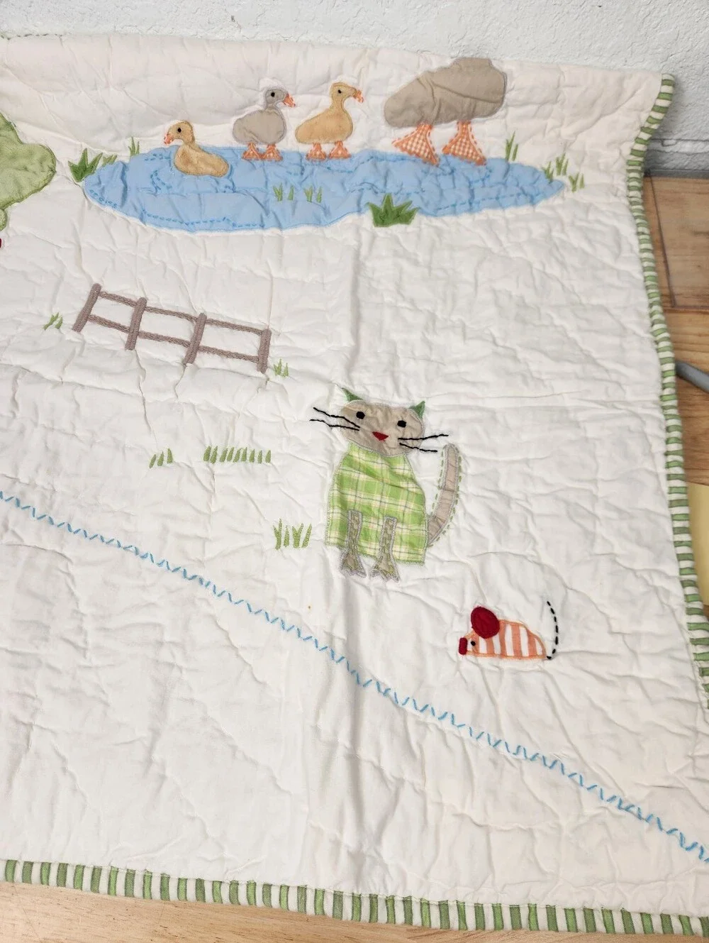 Pottery Barn Kids Farmyard Friends Crib/ Toddler Quilt 50x36 NOS Animals *Flaw*